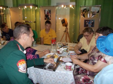 ЧЕРЕЗ ВЕКА, ЧЕРЕЗ  ГОДА, - ПОМНИТЕ!