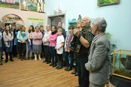 Комсомольская песня в огне родилась