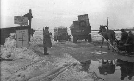 Дорога жизни через Ладожское озеро Дорога жизни через Ладожское озеро
