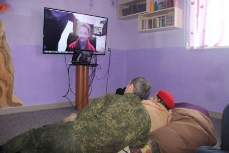 Юнармейцы - международные связи!