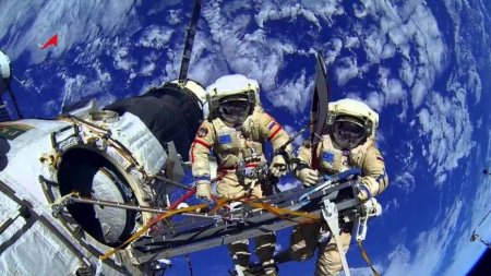 «Космическая лента» «Космическая лента»