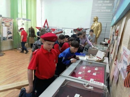 Всё для фронта, всё для победы! Всё для фронта, всё для победы!